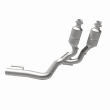 Load image into Gallery viewer, MagnaFlow Direct Fit Catalytic Converter 02-04 Grand Cherokee I6 Front OEM