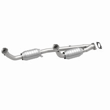 Load image into Gallery viewer, MagnaFlow Direct Fit Catalytic Converter Windstar 95-96