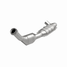Load image into Gallery viewer, MagnaFlow Direct Fit Catalytic Converter 01 Ford Trucks 4.6L