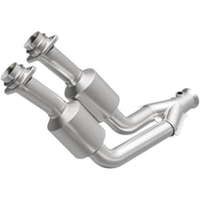 Load image into Gallery viewer, MagnaFlow Direct Fit Catalytic Converter 1995-1997 Jaguar Vanden Plas/ XJ6 4.0