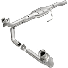 Load image into Gallery viewer, MagnaFlow Direct Fit Catalytic Converter 01 Dodge Ram 1500