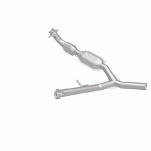 Load image into Gallery viewer, MagnaFlow Direct Fit Catalytic Converter 04-05 Ford F-150 5.4L P/S 2WD (Excl 04 Heritage Edition)