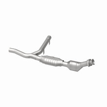 Load image into Gallery viewer, MagnaFlow Direct Fit Catalytic Converter 01-04 Ford F-150 4.2L 2wd