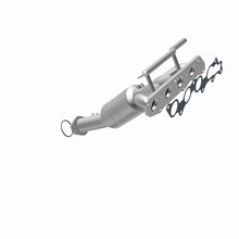 Load image into Gallery viewer, MagnaFlow Direct Fit Catalytic Converter 2006 Ford Fusion/Mercury Milan 2.3L