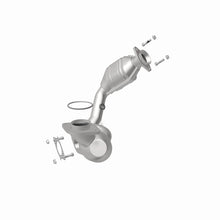 Load image into Gallery viewer, MagnaFlow Direct Fit Catalytic Converter 00-03 Ford Taurus 3.0L fron