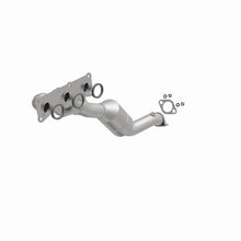 Load image into Gallery viewer, MagnaFlow Direct Fit Catalytic Converter 07-10 BMW X3 3.0L