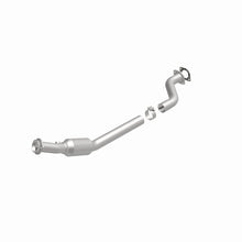 Load image into Gallery viewer, MagnaFlow Direct Fit Catalytic Converter 2005-2006 Pontiac GTO 6.0L Underbody