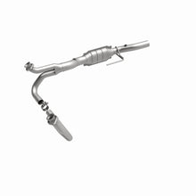 Load image into Gallery viewer, MagnaFlow Direct Fit Catalytic Converter 02 Dodge Ram 1500 Van