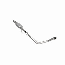 Load image into Gallery viewer, MagnaFlow Direct Fit Catalytic Converter 99-02 Dodge Dakota 2.5L 2WD