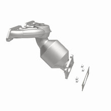 Load image into Gallery viewer, MagnaFlow Direct Fit Catalytic Converter 00-04 Dodge Neon 2L Manifold