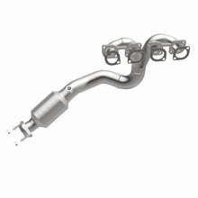 Load image into Gallery viewer, MagnaFlow Direct Fit Catalytic Converter BMW 99-03 540I 4.4L / 99-01 740I 4.4L California - D/S