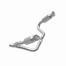 Load image into Gallery viewer, MagnaFlow Direct Fit Catalytic Converter California Grade 07-08 Dodge Durango 3.7L