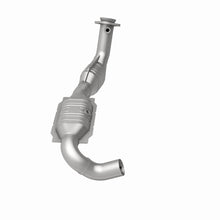 Load image into Gallery viewer, MagnaFlow Direct Fit Catalytic Converter 01 Ford Trucks 4.6L