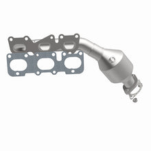 Load image into Gallery viewer, MagnaFlow Direct Fit Catalytic Converter 2009 Kia Borrego 3.8L Passenger Side
