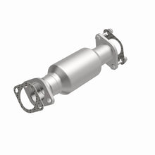 Load image into Gallery viewer, MagnaFlow Direct Fit Catalytic Converter 2011 Kia Sorento 3.5 Underbody