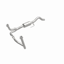 Load image into Gallery viewer, MagnaFlow Direct Fit Catalytic Converter 00-03 Durango 4WD OEM