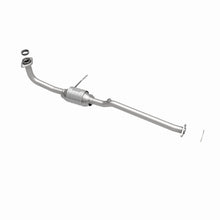 Load image into Gallery viewer, MagnaFlow Direct Fit Catalytic Converter 95-96 Geo Metro 1.0L