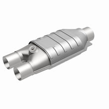 Load image into Gallery viewer, MagnaFlow Universal Catalytic Converter 3/2 Single / Dual with O2