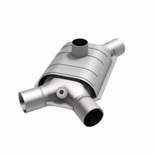 Load image into Gallery viewer, MagnaFlow Universal Catalytic Converter 2 inch/2 inch S/D Subaru PC2 Front