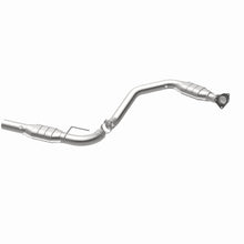 Load image into Gallery viewer, MagnaFlow Direct Fit Catalytic Converter 03-05 Express 2500 4.8L Driver Side