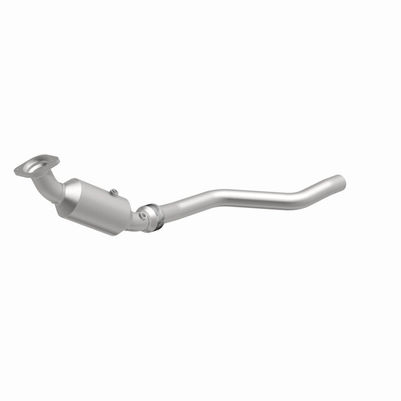 MagnaFlow Direct Fit Catalytic Converter 2005 Chrysler 300C 5.7L V8 / 2005 Dodge Magnum 5.7L V8
