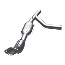 Load image into Gallery viewer, MagnaFlow Direct Fit Catalytic Converter 97-00 Ford Vans 4.2L