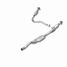 Load image into Gallery viewer, MagnaFlow Direct Fit Catalytic Converter 01 Dodge Dakota 3.9L 4WD
