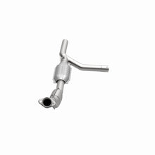 Load image into Gallery viewer, MagnaFlow Direct Fit Catalytic Converter 97-99 Ford Vans 4.6L