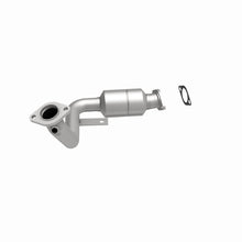 Load image into Gallery viewer, MagnaFlow Direct Fit Catalytic Converter 01-03 Montero 3L Driver Side Front OEM