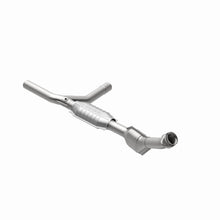 Load image into Gallery viewer, MagnaFlow Direct Fit Catalytic Converter 97-99 Ford Vans 4.6L