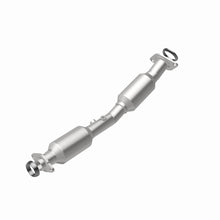 Load image into Gallery viewer, MagnaFlow Direct Fit Catalytic Converter OEM 2013-2017 Nissan Sentra Underbody