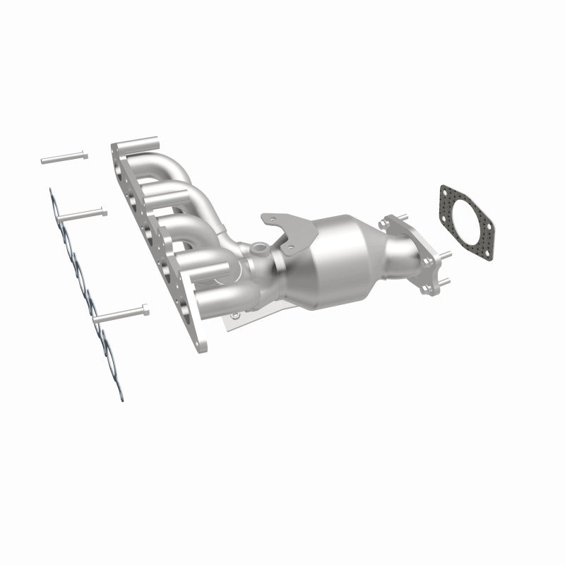 MagnaFlow Direct Fit Catalytic Converter 01-05 Volvo S60 2.4L / V70 2.4L