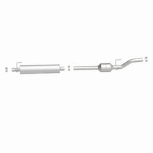 Load image into Gallery viewer, MagnaFlow Direct Fit Catalytic Converter 2002-2006 Sprinter 2500 2.7 L Underbody