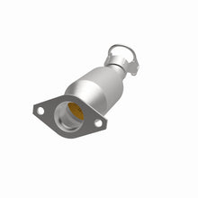 Load image into Gallery viewer, MagnaFlow Direct Fit Catalytic Converter 12-16 Toyota Prius C 1.5L