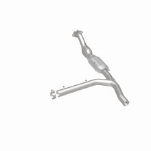 Load image into Gallery viewer, MagnaFlow Direct Fit Catalytic Converter F150 Truck 97-98 V8 4.6L 2W