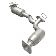 Load image into Gallery viewer, MagnaFlow Direct Fit Catalytic Converter 00-03 Ford Taurus 3.0L fron