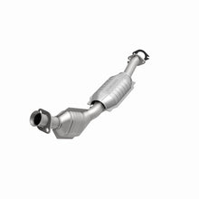 Load image into Gallery viewer, MagnaFlow Direct Fit Catalytic Converter 95-02 Ford Crown Vic 4.6L