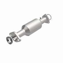 Load image into Gallery viewer, MagnaFlow Direct Fit Catalytic Converter 1995 Honda Odyssey 2.2L