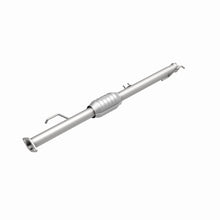 Load image into Gallery viewer, MagnaFlow Direct Fit Catalytic Converter 00-04 Tundra 3.4L Rear