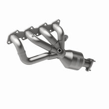 Load image into Gallery viewer, MagnaFlow Direct Fit Catalytic Converter 98-99 Nissan Frontier 2.4L