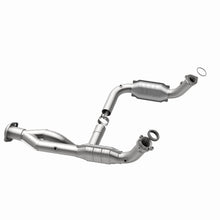 Load image into Gallery viewer, MagnaFlow Direct Fit Catalytic Converter 07-09 Hummer Truck H2 Y-Pipe Assy