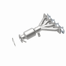 Load image into Gallery viewer, MagnaFlow Direct Fit Catalytic Converter 04-05 Chevrolet Malibu/Classic 2.2L (CA Emissions)