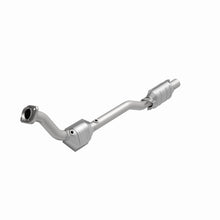 Load image into Gallery viewer, MagnaFlow Direct Fit Catalytic Converter 99-01 Ford Explorer 5.0L