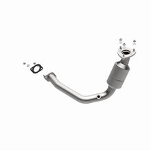 Load image into Gallery viewer, MagnaFlow Direct Fit Catalytic Converter 04 Chevy Malibu 3.5L