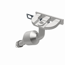 Load image into Gallery viewer, MagnaFlow Direct Fit Catalytic Converter 99-00 BMW Z3 L6 2.8L Rear Manifold