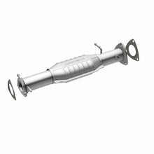Load image into Gallery viewer, MagnaFlow Direct Fit Catalytic Converter 96-97 GM S10 Pickup 4.3L