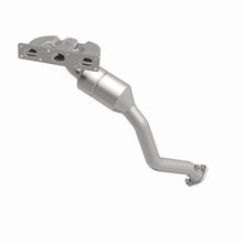 Load image into Gallery viewer, MagnaFlow Direct Fit Catalytic Converter BMW 5 01-03 front