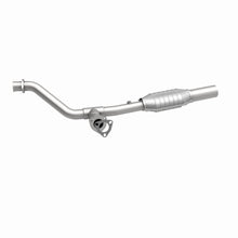 Load image into Gallery viewer, MagnaFlow Direct Fit Catalytic Converter 03 Ram 2500 2WD 5.7L OEM