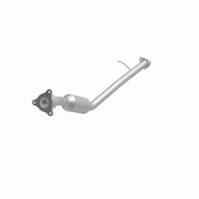 Load image into Gallery viewer, MagnaFlow Direct Fit Catalytic Converter 2002 Saturn VUE 2.2L