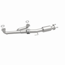 Load image into Gallery viewer, MagnaFlow Direct Fit Catalytic Converter 16-17 Honda Odyssey 3.5L V6 Underbody